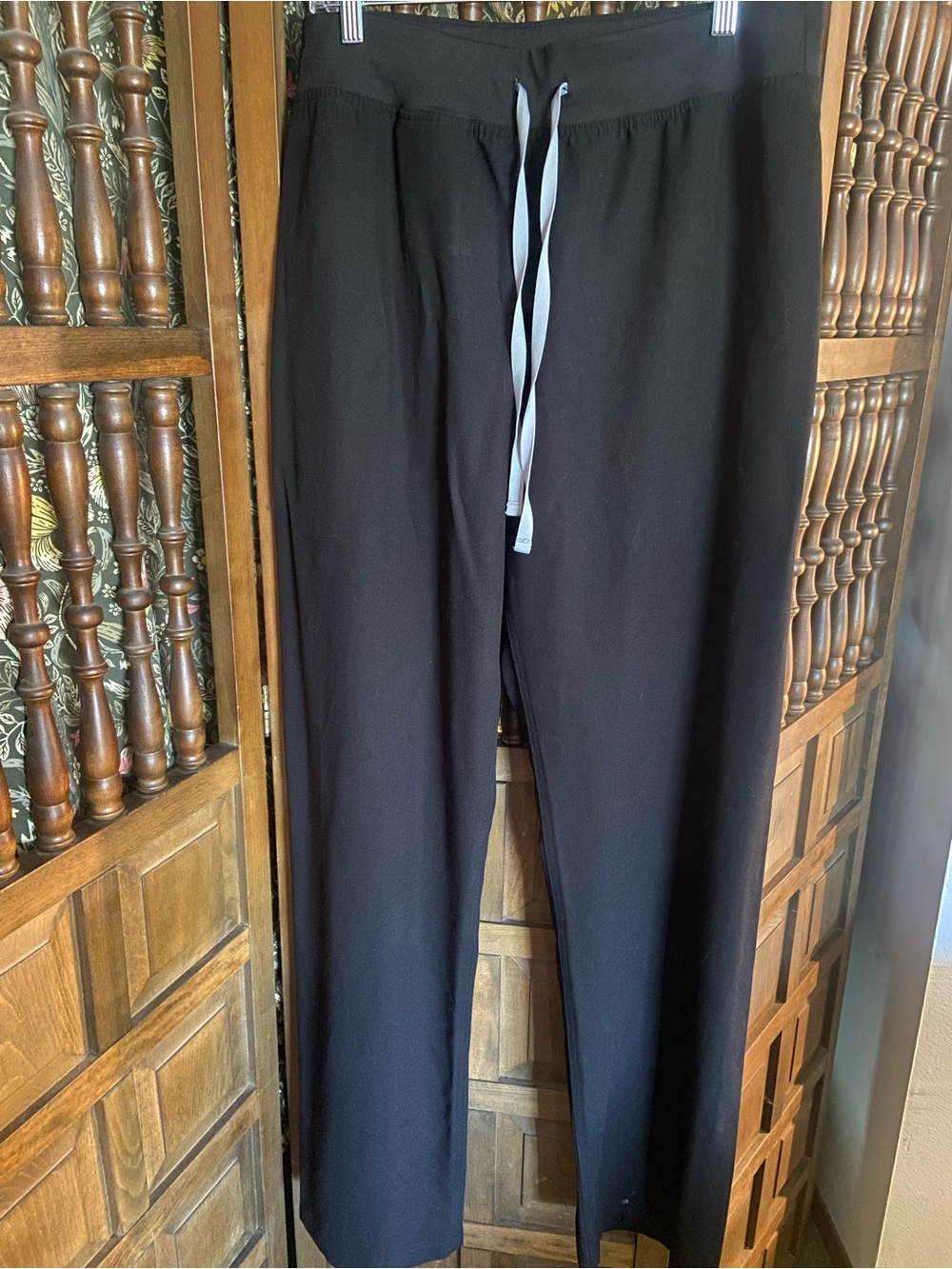 Figs Livingston Black scrub pants with Drawstring L/tall